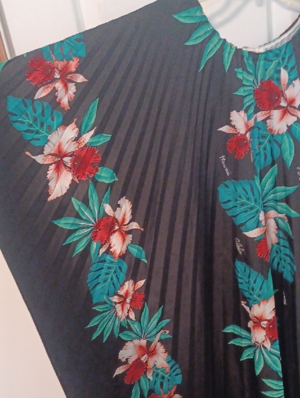 Royal Creations Authentic Hawaiian Muumuu Kaftan